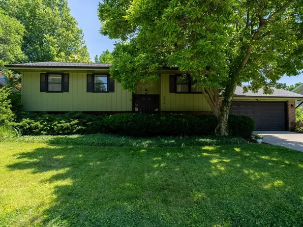 218 Cambridge Dr, Normal, IL 61761