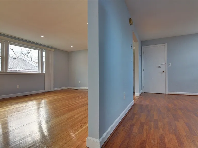 30 Trull St #3 — Photo 5