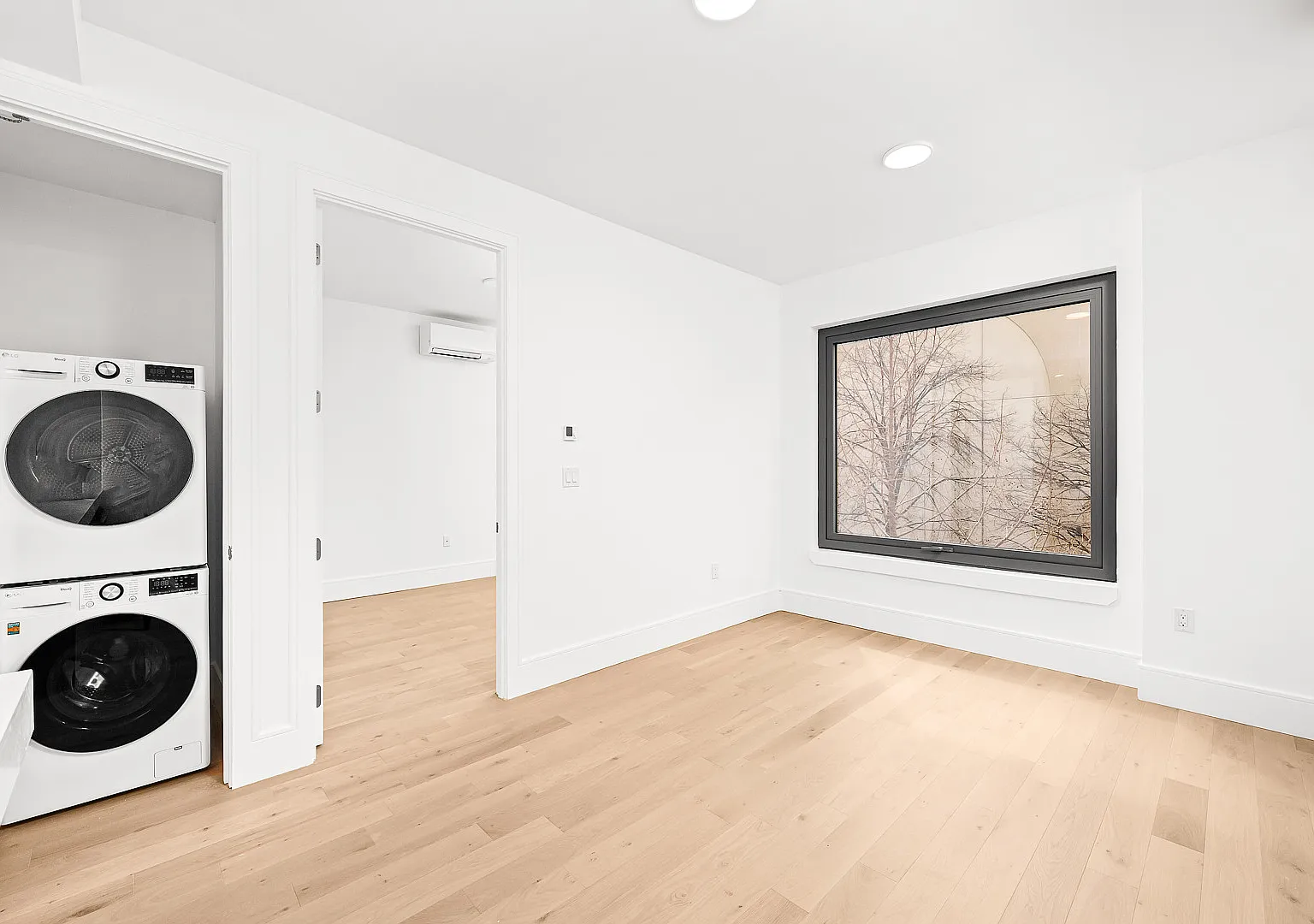 101 South Elliott Place — Photo 4