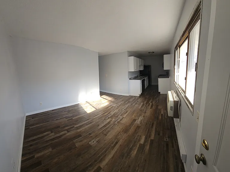 425 10th St N #5 — Photo 1