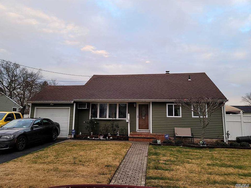 1st image of 73 Claywood Dr