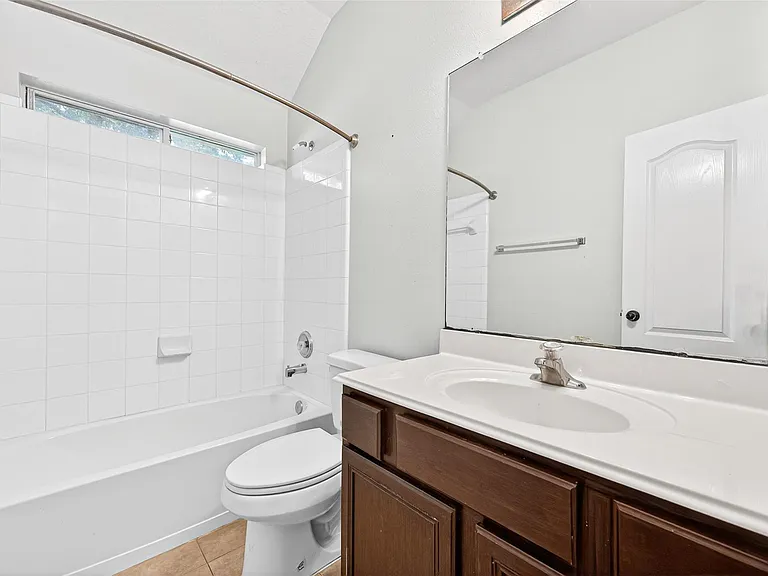 24822 Diamond Run Ct — Photo 33