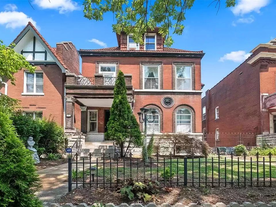 1st image of 2151-2153 Russell Blvd #2