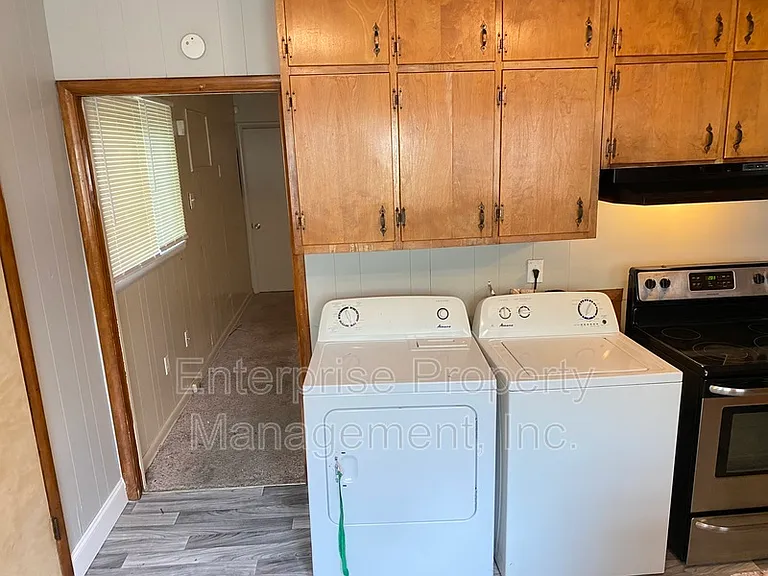 605 Houston St — Photo 11