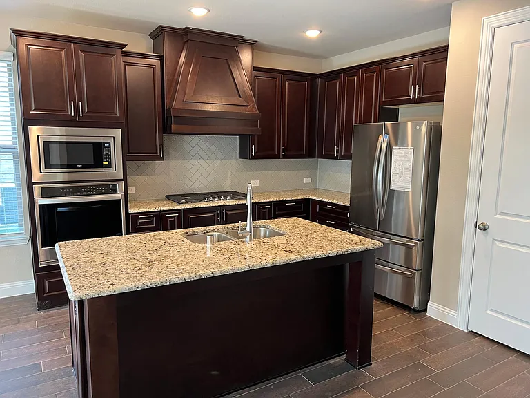 15779 Mossy Oak Ln — Photo 3