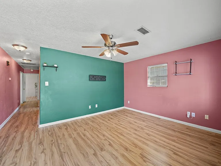 1704 Pannell St — Photo 2