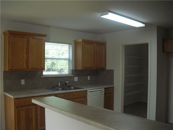 3rd image of 501 Grey Feather Dr