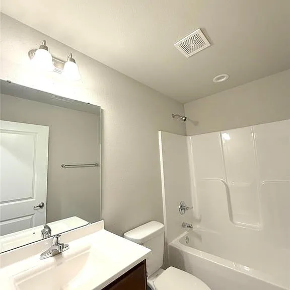 1320 McKinley St #A — Photo 7