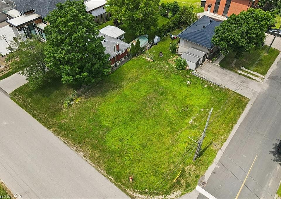 1st image of 46 Daniel Ave