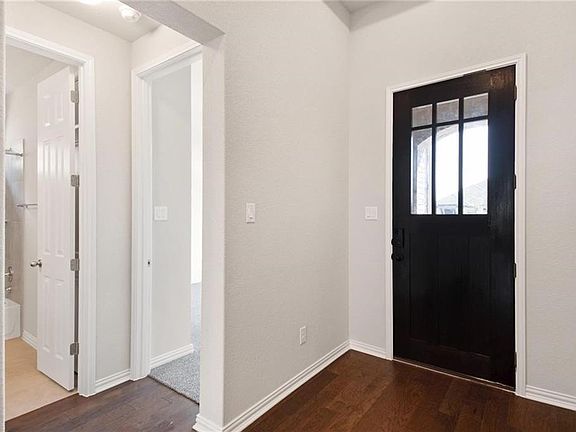 4th image of 3332 Vasquez Pl