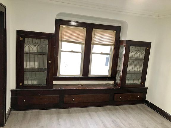 3rd image of 4880 E 97th St #2