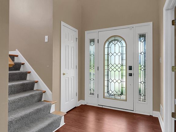 3rd image of 10611 Dry Creek Way