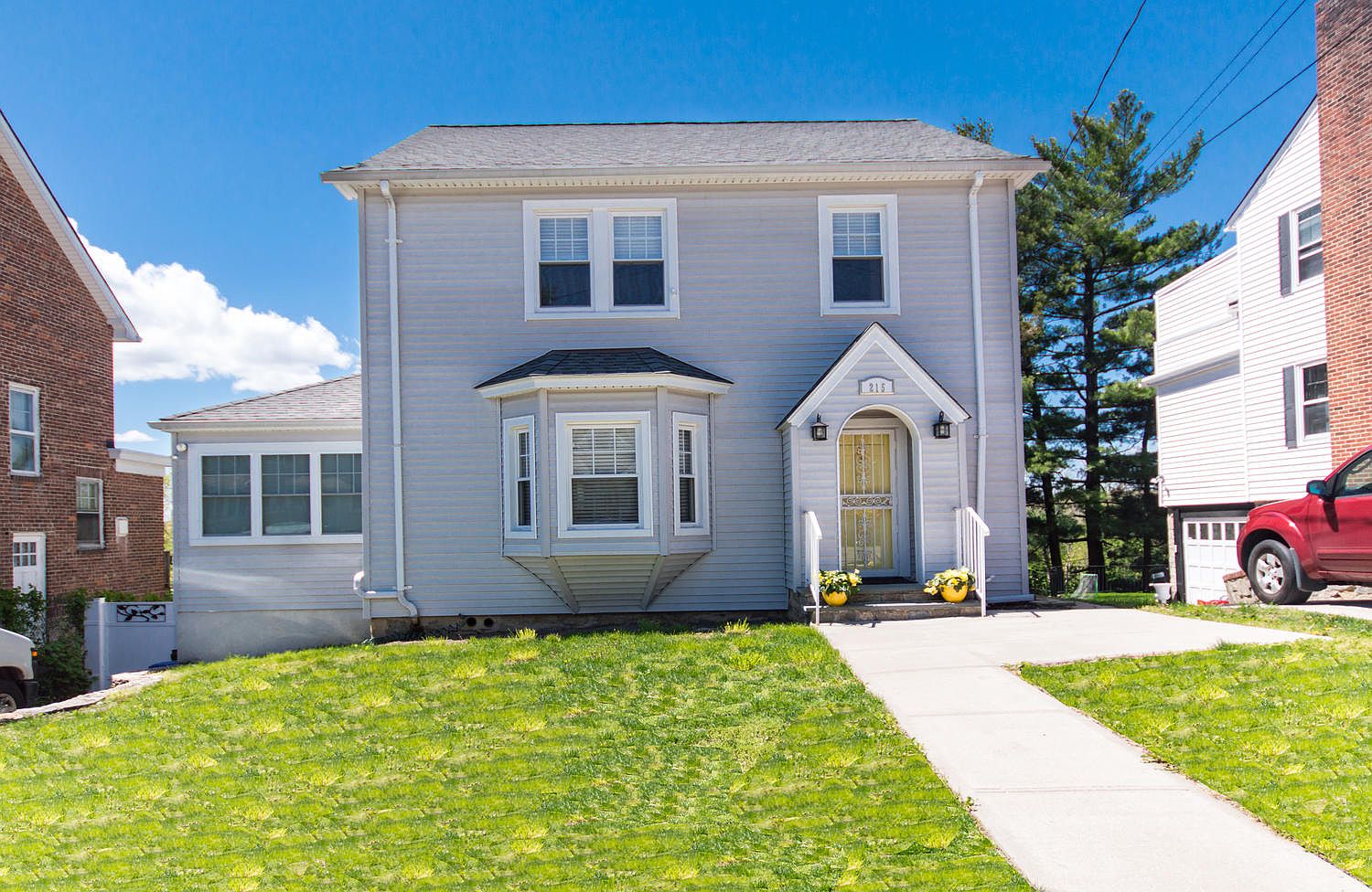 215 Lee Ave, Yonkers, NY 10705 Zillow