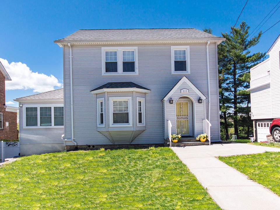 1st image of 215 Lee Ave