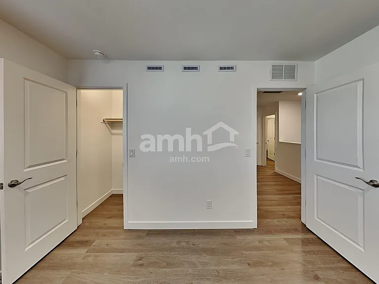 6294 W Calle Bilboa — Photo 13