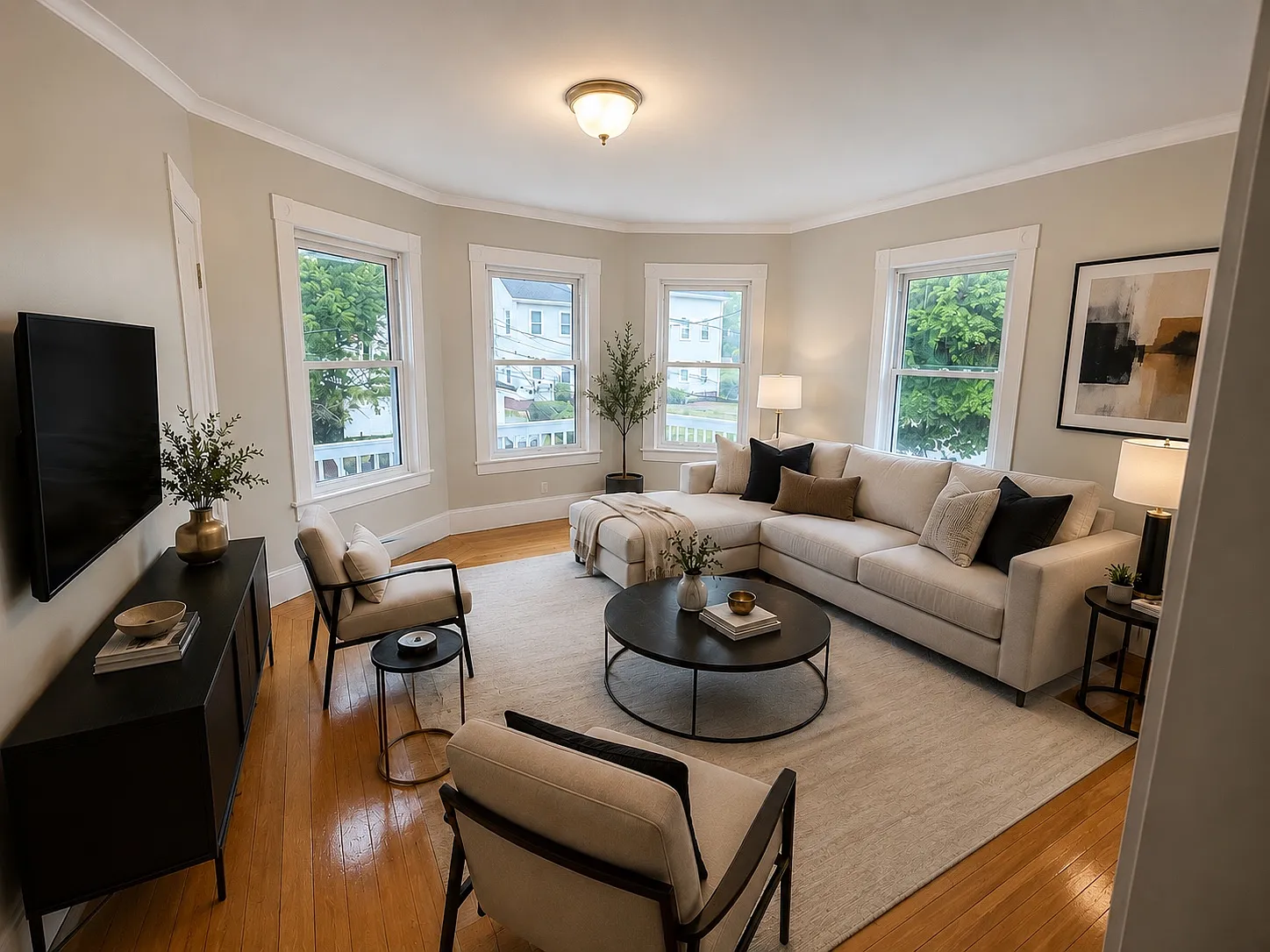 3 bed, 1300 sqft, $2,600 — Photo 4