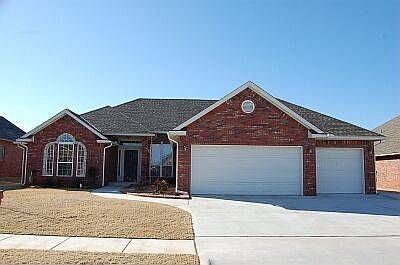 1st image of 1420 SW 132nd St