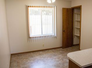 5521-5531 S Canterbury Ln #5521-1, Lincoln, NE 68512