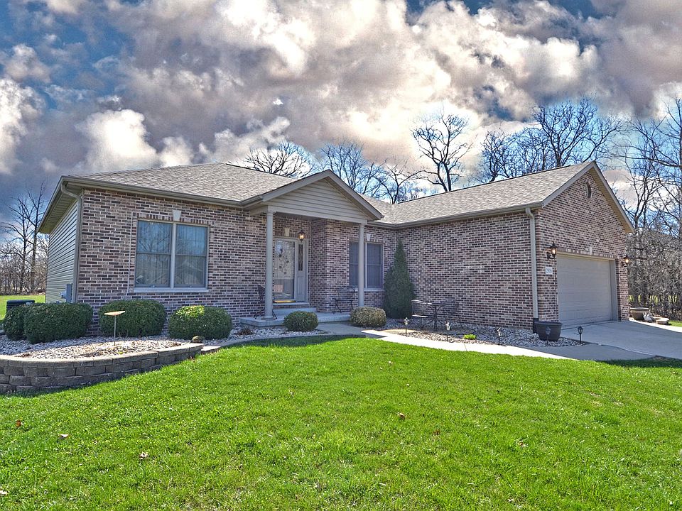 1st image of 2916 Emerald Dr