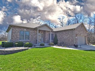 2916 Emerald Dr, Ottawa, IL 61350