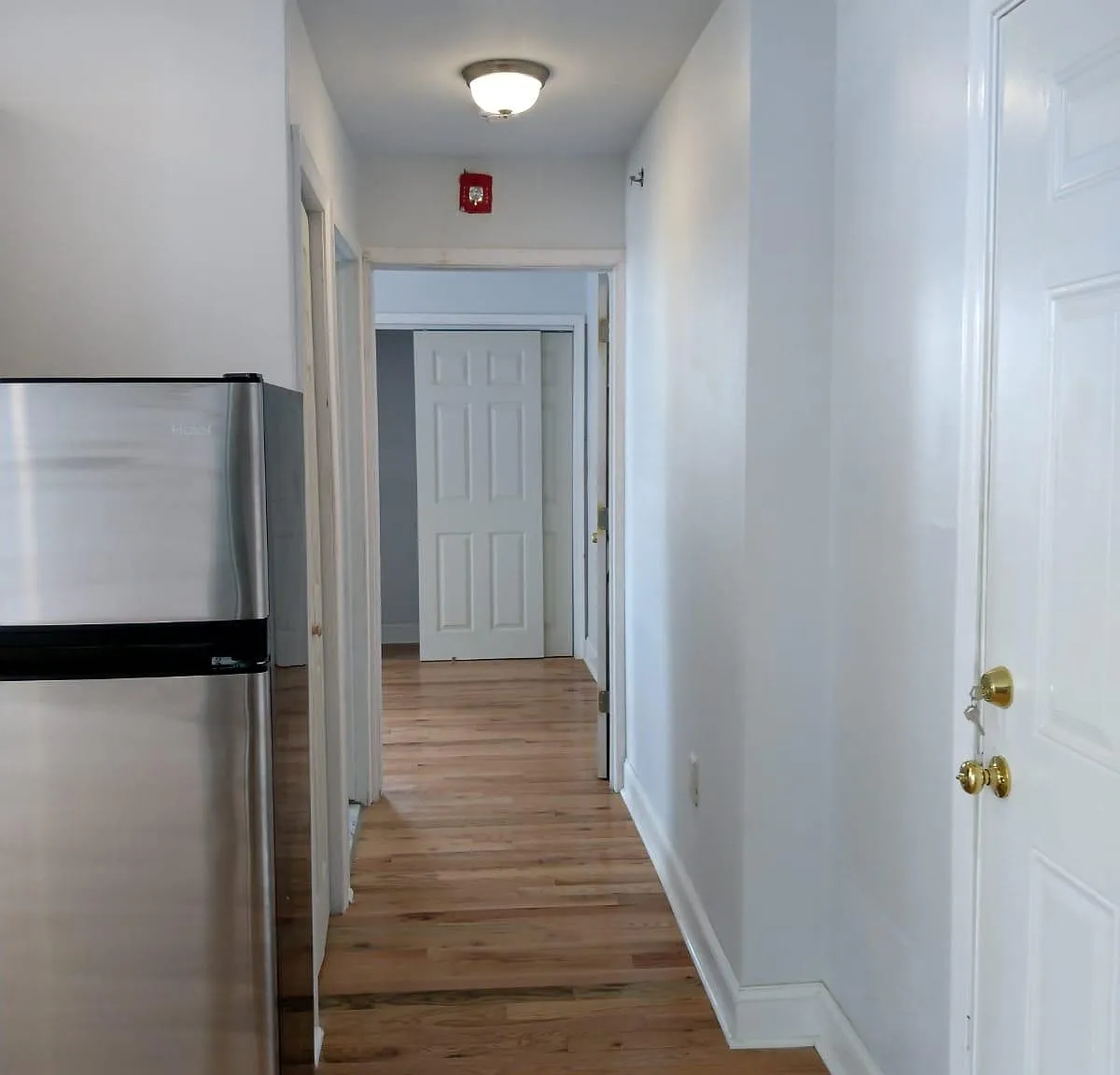 1 bed, $1,050 — Photo 3