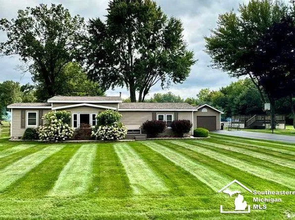 3501 W Erie Rd, Temperance, MI 48182