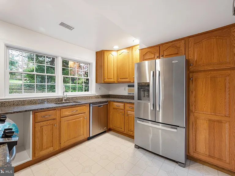 3606 Pinetree Ter — Photo 17