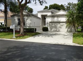 6443 NW 78th Dr, Parkland, FL 33067