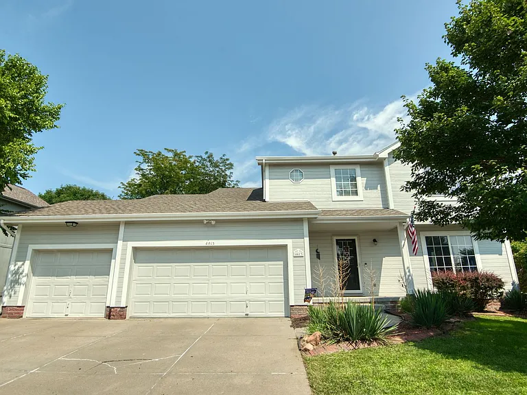 4413 S 176th Ave — Photo 2
