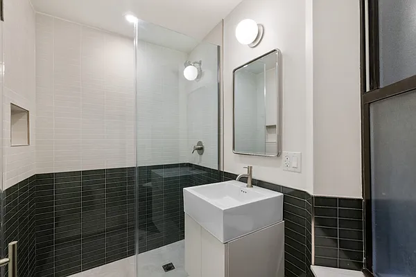 Rented by Abode Residential LLC | media 3