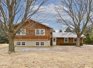 W350N7219 Norwegian Rd, Oconomowoc, WI 53066