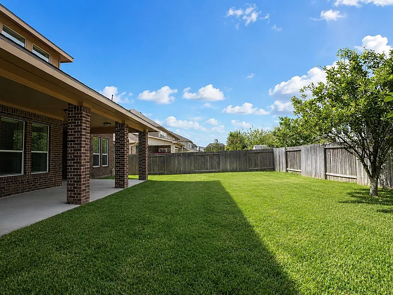 3303 Belmont River Ln — Photo 44