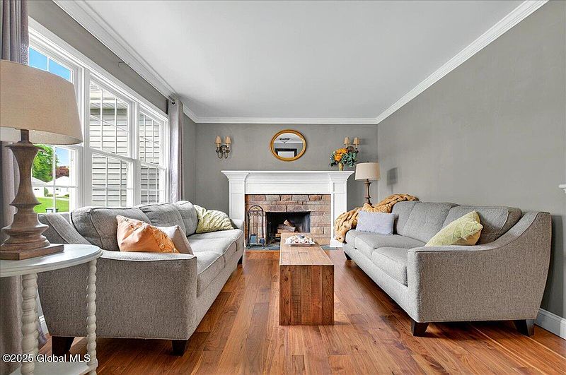 5th image of 24 Glen Terrace