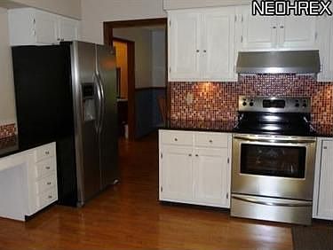 4th image of 349 Hillsdale Cir