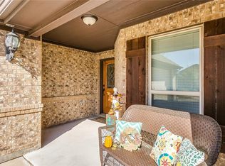 332 Colorado Dr, Burleson, TX 76028