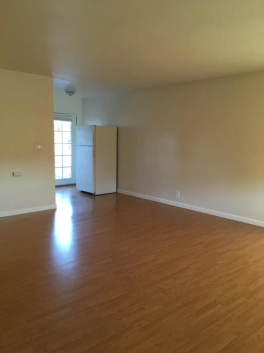 105 Boysen St photo 1