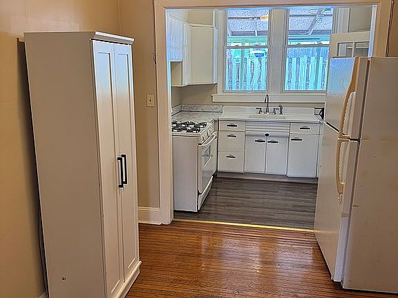 Kitchen Prep area