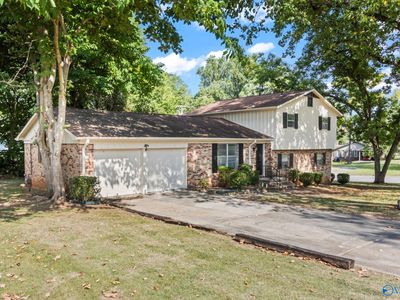 3529 Maggie Ave NW, Huntsville, AL, 35810