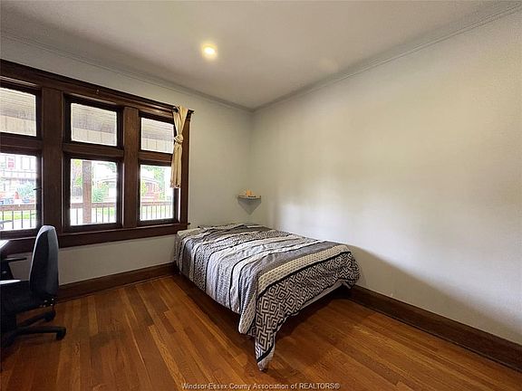 5th image of 343 Randolph Ave Room 1