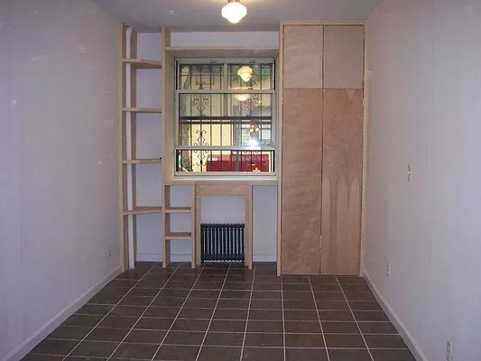 Rented by Performing Assets Corp | media 10