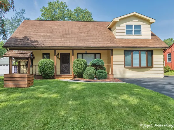 5801 Acorn Ln, McHenry, IL 60051