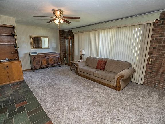 4th image of 8431 Thornton Dr