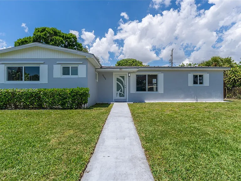 20440 NW 20th Ct — Photo 1