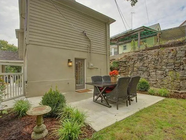4617 Bell St — Photo 22