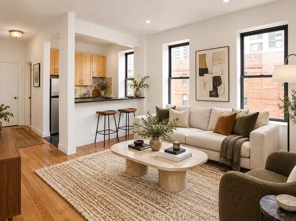 1592 1st Ave, New York, NY