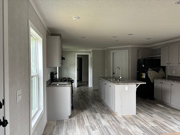 2nd image of 144 McCumbee Ln #40