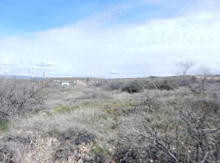 16893 S King Dr, Cordes Lakes, AZ 86333