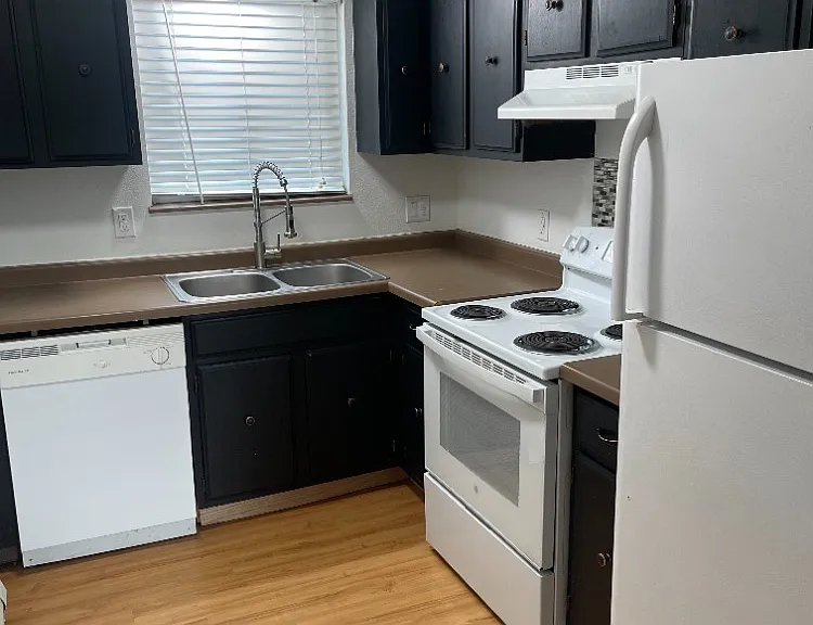 2032 Carlee Dr #39E — Photo 4