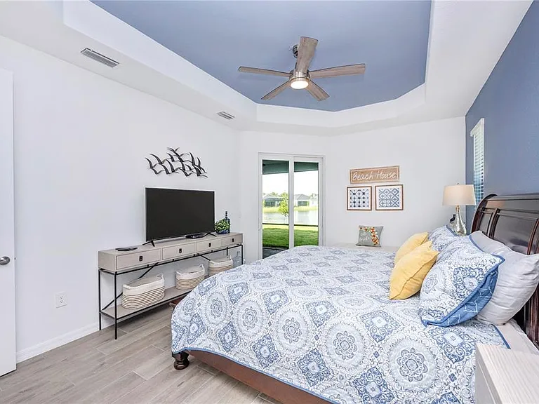 17697 Santorini Ct — Photo 24