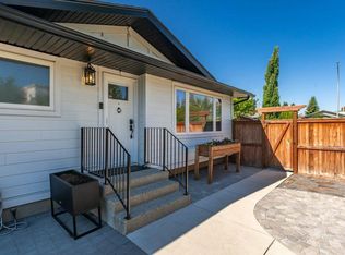 9504 N 3rd St SE, Calgary, AB T2J 0W8